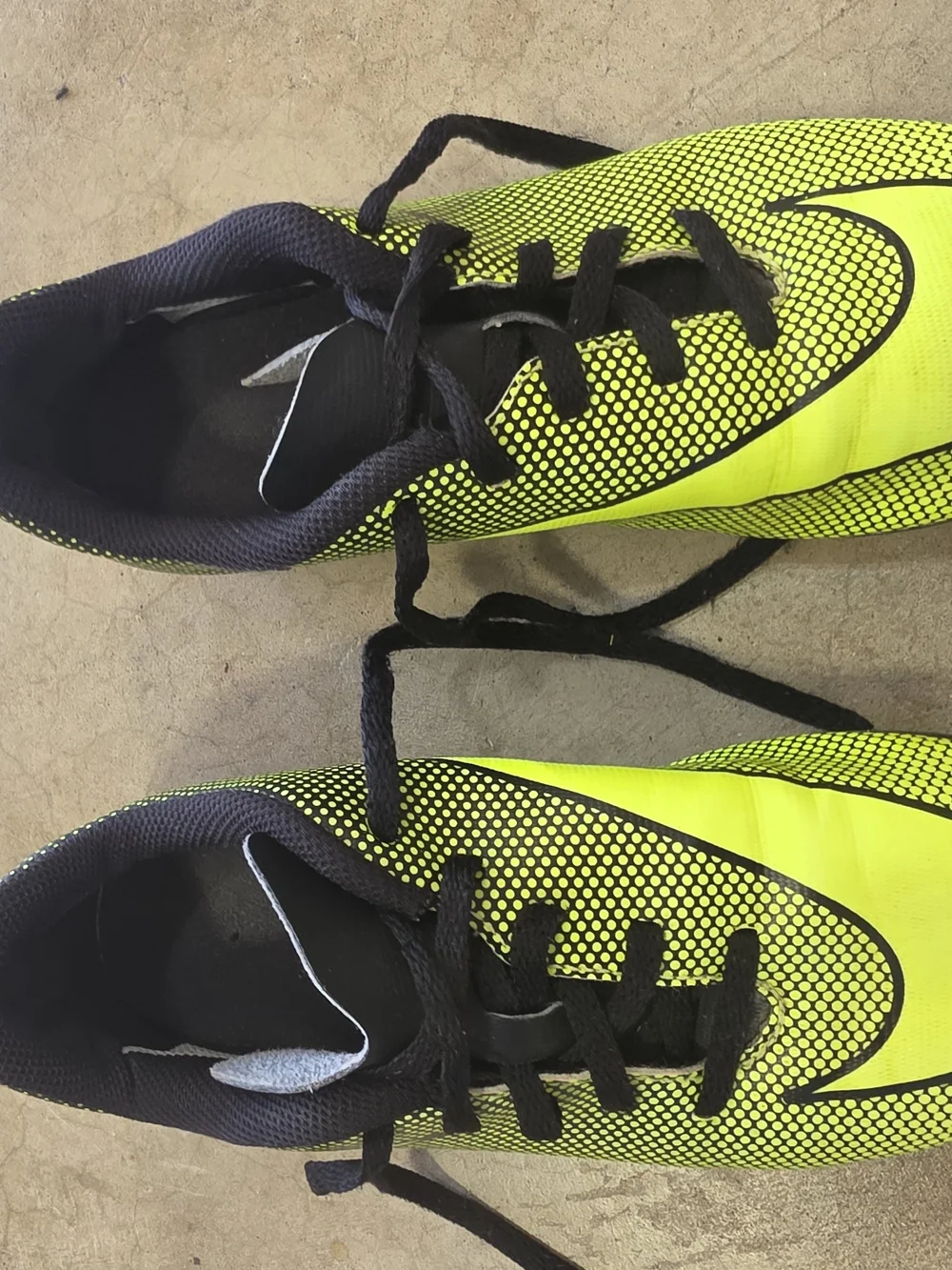 Nike Youth Soccer Cleats Volt Black FG Molded Cleats Kids Neon Yellow